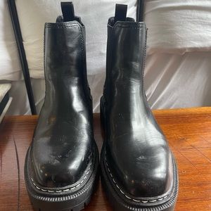 Circus black boot